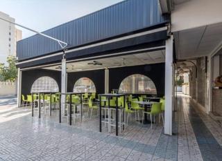 Local Comercial a Avenida de holanda 12. Taberna en pleno funcionamiento lista para entrar