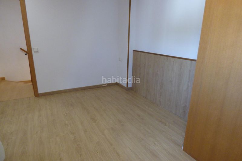Foto 4f73153f-38e8-477e-8997-56105eeb811f. Casa adossada a pintor sorolla \"salafranca\" 40 a San Juan de Alicante
