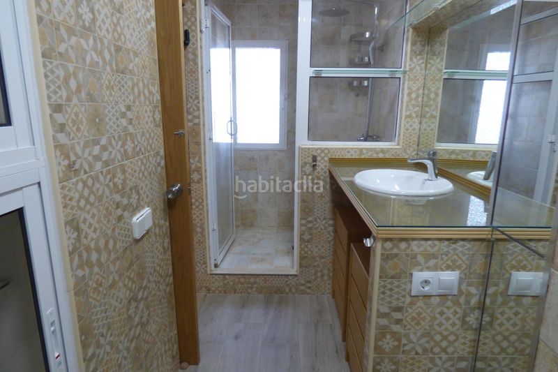 Foto c9e72478-92a6-470d-9820-f069b8811701. Casa adossada a pintor sorolla \"salafranca\" 40 a San Juan de Alicante