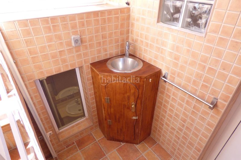 Foto dfcda25b-0882-4b55-91ef-a57700955a52. Casa adossada a pintor sorolla \"salafranca\" 40 a San Juan de Alicante