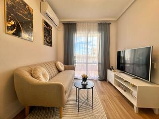 Attique à Avenida Habaneras - Curva de Palangre. Apartamento con piscina y nueva reforma 2 dormitorios, 500 m. de
