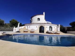 Chalet à Pp cds encinas 78. Villa con vistas al mar en cumbre del sol