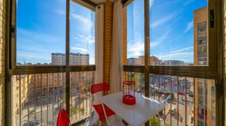 Location Appartement  Calle hermanos machado. Piso alquilar con vistas en el barrio babel  larga duración