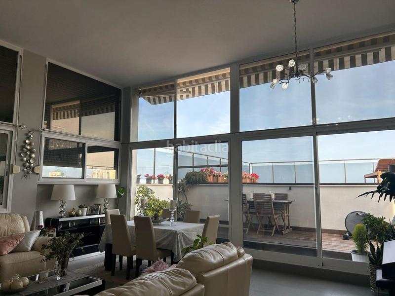 Foto e22e2dc6-c3c3-410a-9edb-3bce18611c7e. Dachwohnung mit parking pool in Playa Poniente Benidorm
