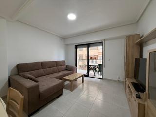Appartement à La Veleta. Apartamento de 3 dormitorios 2 baños en la mata cerca de la play