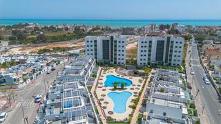 Attique à Mil Palmeras. Ático en mil palmeras con solarium privado de 30 m2. garaje. 2 d