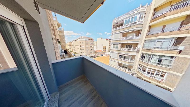 Foto eb0768e6-a6be-4cf8-8534-b39d56588cee. Apartamento exclusivo apartamento en el corazón 2 habitaciones 1 baño bbq solárium con vistas al mar en Torrevieja