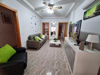 Apartament a Avenida Habaneras - Curva de Palangre. Apartamento semireformado a 350 metros de la playa del cura