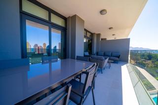 Appartement  Calle calle presidente adolfo suárez. Amplio apartamento de 2 dormitorios en el complejo eagle tower