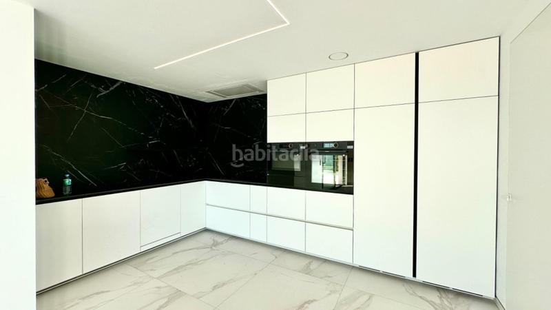 Foto 193107f4-9732-4bfa-9c70-20acde1fb378. Chalet with heating pool in Altea hills Altea