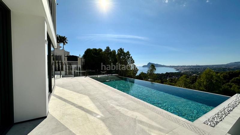 Foto 5c777461-6f51-4db1-9a61-336b8523904d. Chalet with heating pool in Altea hills Altea