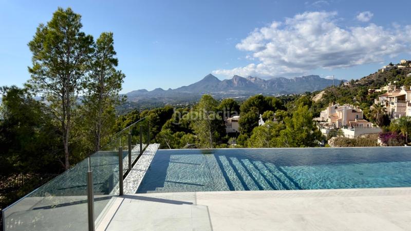 Foto 9325ba42-78fb-4362-b01f-5dcedab6f155. Chalet with heating pool in Altea hills Altea