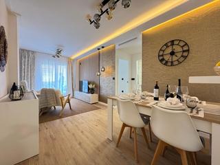 Appartement in Puerto Deportivo. Reformado apartamento de 3 dorm. 2 baños a 400 metros de playa y