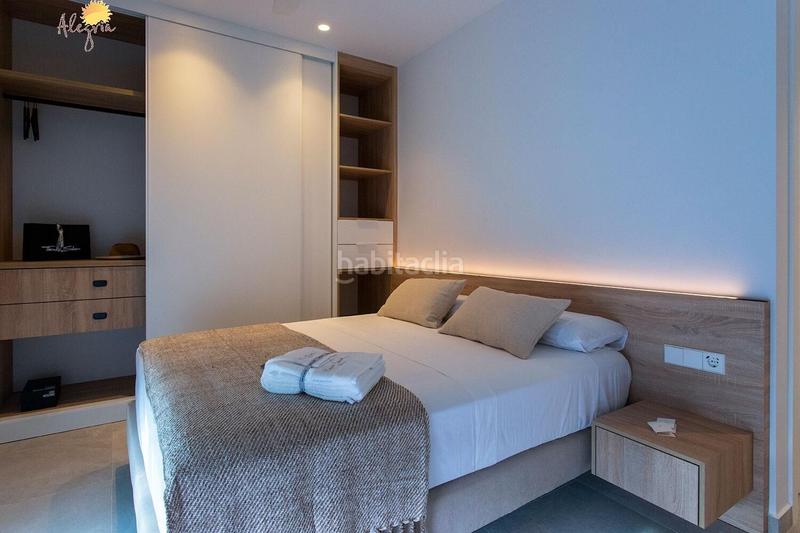 Foto 18609c67-3e28-4eaf-a58d-b0eedfbed27e. House with parking pool in Torre de la Horadada Pilar de la Horadada