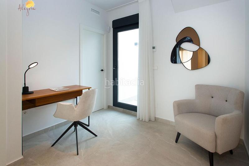 Foto b7b8f647-4c53-4d71-a02a-93f1fdc36d02. House with parking pool in Torre de la Horadada Pilar de la Horadada