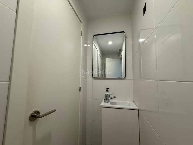 Foto cdd923b3-71fe-4da4-9f70-b80f5cc48579. Lloguer local comercial a Carolinas Altas Alicante