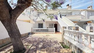Casa a La Regia. Bungalow planta baja, después de la renovación con 2 dormitorios