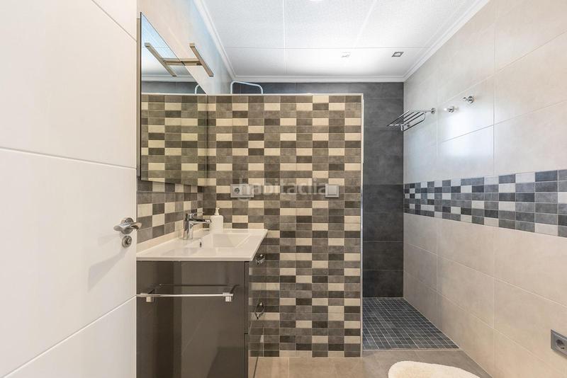 Foto 914166f3-533d-4d87-8e73-0af9d9a180ca. Xalet amb calefacció piscina a Punta Prima Orihuela