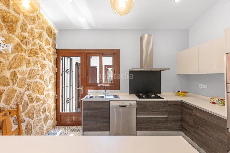 Foto e182fbc2-d6d9-4e3d-9970-acb110f00739. Xalet amb calefacció piscina a Punta Prima Orihuela