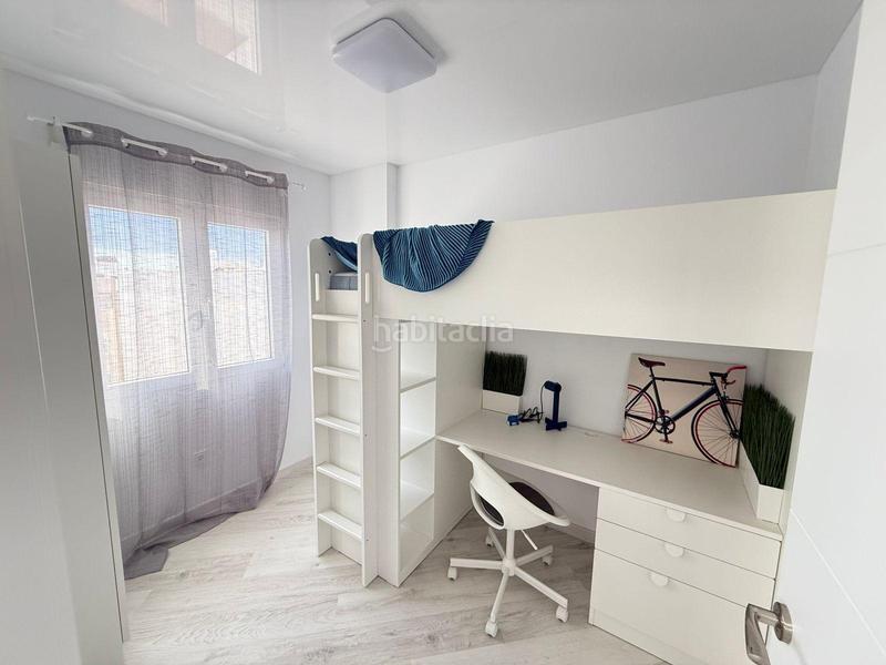 Foto b0362c8b-9929-4a05-a416-653fbfc898a4. Appartement avec parking piscine dans Zona Playa del Cura Torrevieja