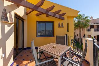 Apartamento en Los Balcones-Los Altos. Atíco en punta prima con solarium privado de 40 m2. 2 dorm. 2 ba