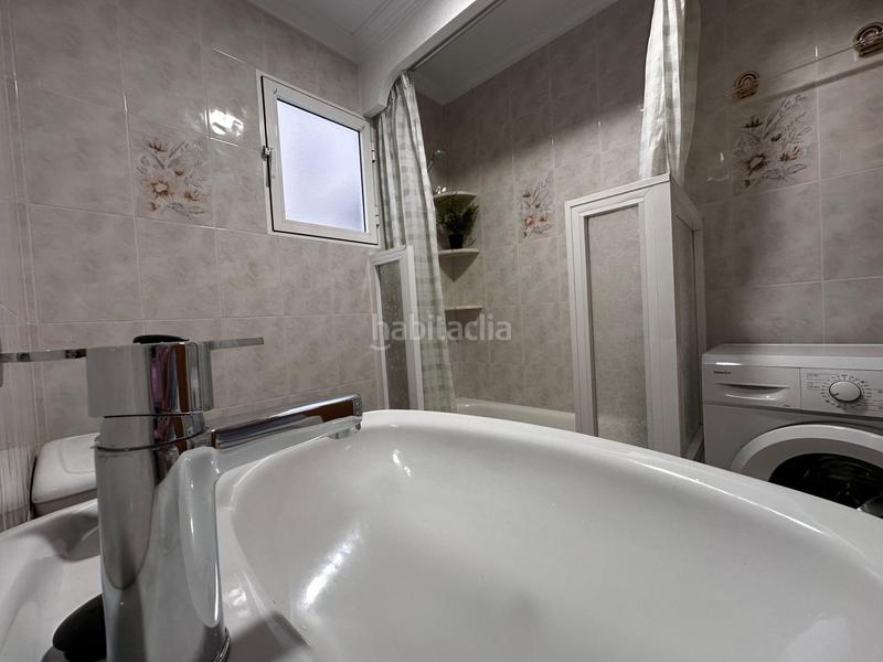 Foto 49503835-1ca5-433e-8672-08d484a0db9e. Apartamento edificio galeon ! reformado y soleado apartamento con cercanías a la playa del cura ! en Torrevieja