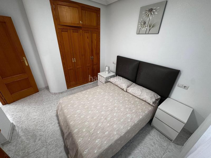 Foto 55e97586-690b-45da-9fd6-c345ca424b33. Apartamento edificio galeon ! reformado y soleado apartamento con cercanías a la playa del cura ! en Torrevieja