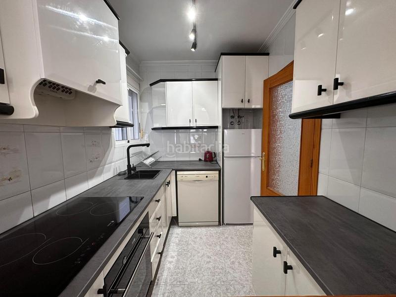 Foto 853d50ca-cf14-4b56-a4be-8647d76d206f. Apartamento edificio galeon ! reformado y soleado apartamento con cercanías a la playa del cura ! en Torrevieja