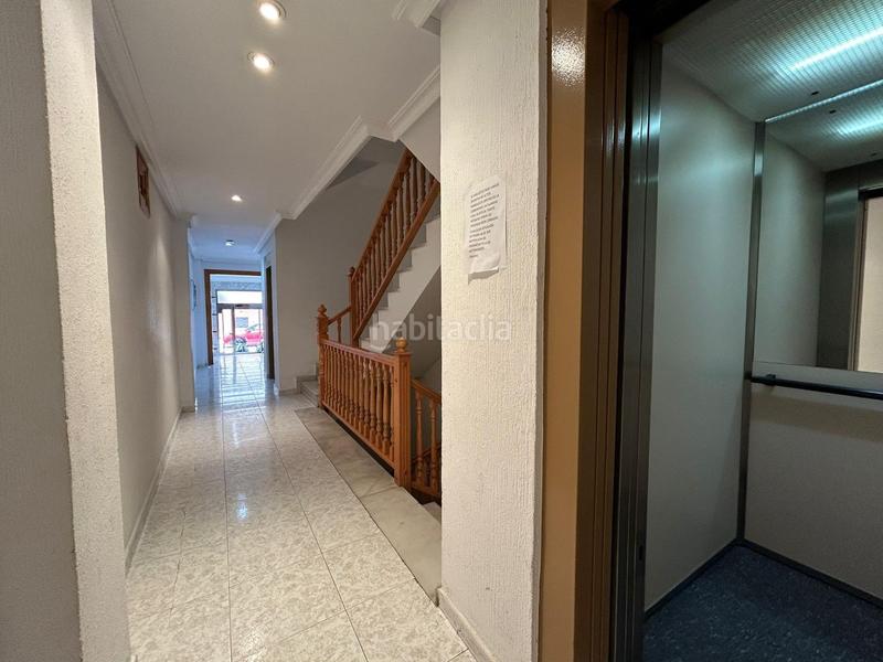 Foto c007bf53-2d66-4445-82b8-0086252759a3. Apartamento edificio galeon ! reformado y soleado apartamento con cercanías a la playa del cura ! en Torrevieja
