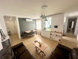 Appartement  San mateo. Amplio y luminoso piso en venta en alicante, zona carolinas alta