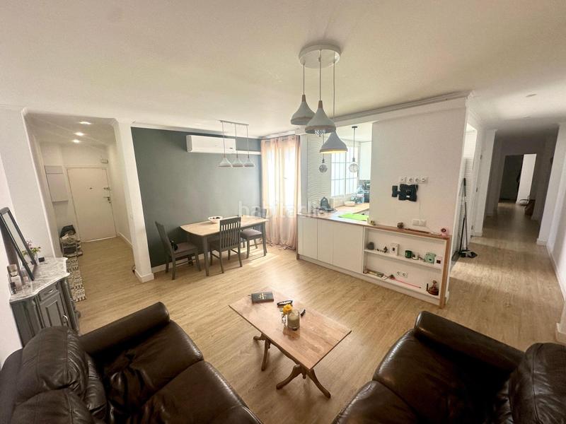 Foto d99039e2-c1a3-4808-bd07-8474be4ac35e. Apartamento amplio y luminoso piso en venta , zona carolinas altas en Alicante