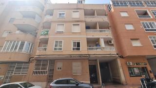 Appartement à Avenida Habaneras - Curva de Palangre. Apartamento seminuevo en la zona mas demandada de torrevieja !