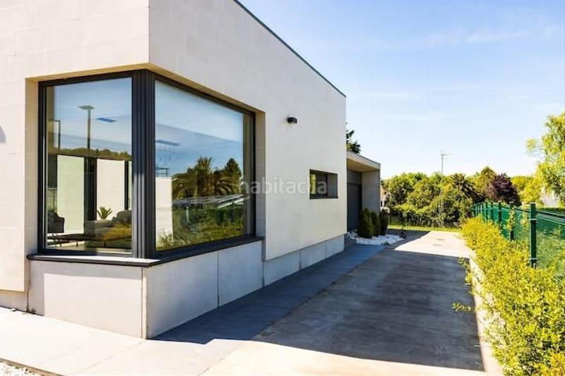 Foto 11176062-26bf-4b60-98d4-65984df5a567. Chalet oportunidad única en gijó chalet de lujo con licencia turística activa y vistas panorámicas en Gijón