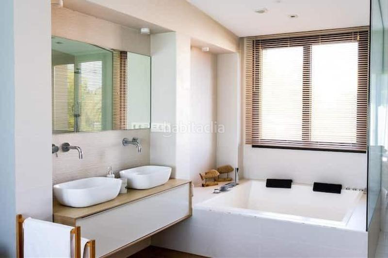 Foto 3344a017-b265-4023-b461-eae493c8b458. Chalet oportunidad única en gijó chalet de lujo con licencia turística activa y vistas panorámicas en Gijón
