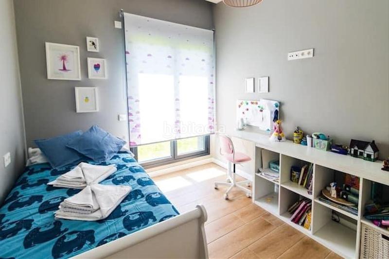 Foto e9adceeb-f6e2-4d6b-94c3-61db1f504080. Chalet oportunidad única en gijó chalet de lujo con licencia turística activa y vistas panorámicas en Gijón