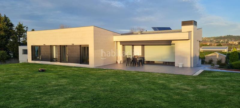 Foto f879bf7b-4d82-4ec8-9f6e-8acd6f4634ce. Chalet oportunidad única en gijó chalet de lujo con licencia turística activa y vistas panorámicas en Gijón