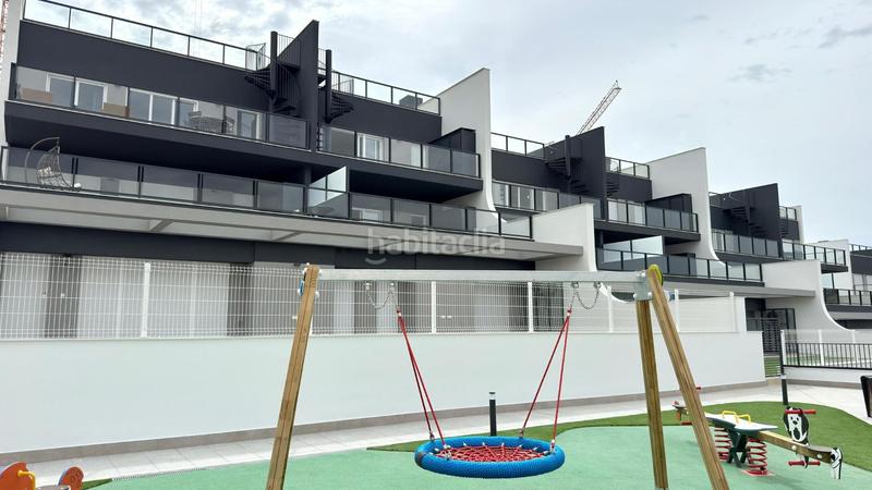 Foto 4c84103f-c4c1-4d8b-8e2e-c830bb46912a. Attique dans calle barcelona 1 dans balcón de Finestrat-terra marina Finestrat