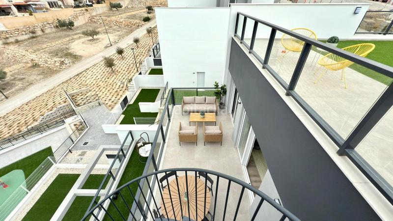 Foto 73350a58-26fe-4c56-be24-d6e55d0c70de. Attique dans calle barcelona 1 dans balcón de Finestrat-terra marina Finestrat