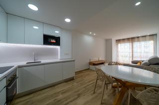 Alquiler Apartamento  Plaza músico óscar tordera iñesta. Este magnífico piso de 2 dormitorios en edificio nuevo con pisci