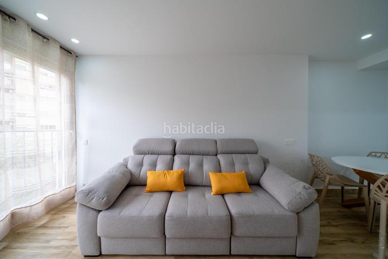 Foto 4cc8d2dc-71b4-4376-9455-5962bb3d9715. Alquiler apartamento este magnífico piso de 2 dormitorios en edificio nuevo con piscina, gimnasio y terraza comunitario. en Alicante