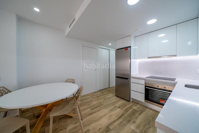 Foto 7684c88e-6aa8-4342-be9b-384fde899dff. Alquiler apartamento este magnífico piso de 2 dormitorios en edificio nuevo con piscina, gimnasio y terraza comunitario. en Alicante