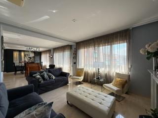 Miete Appartement  Calle del general pintos. Se alquila magnifico apartamiento en campoamor.