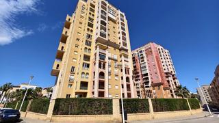 Apartament a Zona Playa de los Locos. Atalayas con vistas despejadas! 2 dorm. 2 baños. piscina comunit