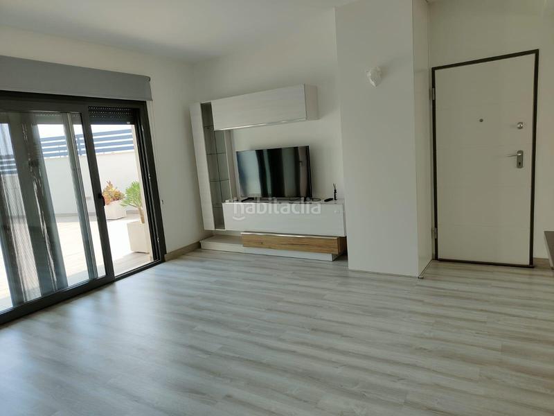 Foto ae3f52a0-e42b-41af-9ad4-ec55309d5740. Chalet with heating parking pool in balcón de Finestrat-terra marina Finestrat