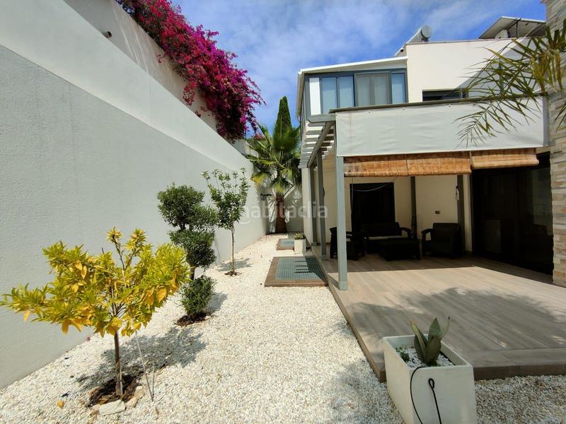 Foto f340eaac-d368-4d04-83ef-f2e5f48ab02c. Chalet with heating parking pool in balcón de Finestrat-terra marina Finestrat