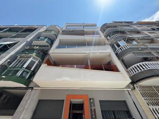 Àtic a Avenida Habaneras - Curva de Palangre. Ático en alegria xi con solarium privado de 35 m2. 1 dorm. 1 bañ
