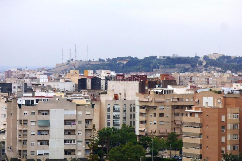 Foto 87c275e5-d23f-4c51-828e-20b1d8afbbfb. Attique avec parking piscine dans Garbinet - Parque de las Avenidas Alicante