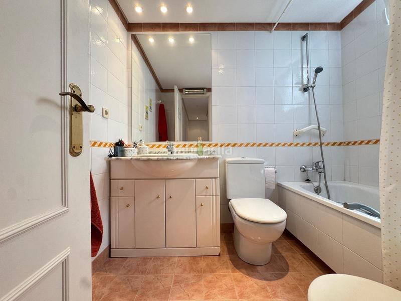 Foto 9a6d6ff1-9517-461f-89e0-04e45d2e16b9. Apartament amb calefacció a Zona Playa del Cura Torrevieja