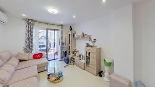 Apartament  San pascual. Acogedor apartamento semireformado en playa del cura, torrevieja
