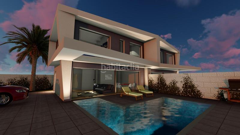 Foto 7518b5fc-c551-4f49-97f0-c0a4c098a918. Casa pareada obra nueva en gran alacan! villas pareadas modelo linda. 3 dorm. 3 baños. con parking y piscina. en Santa Pola